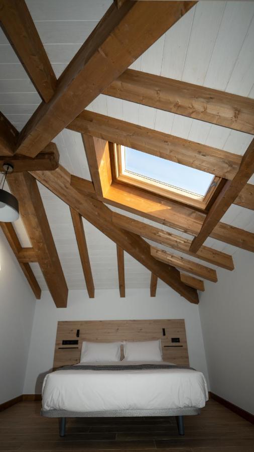 Apartamentos Puerta De Occidente Cornellana Dış mekan fotoğraf