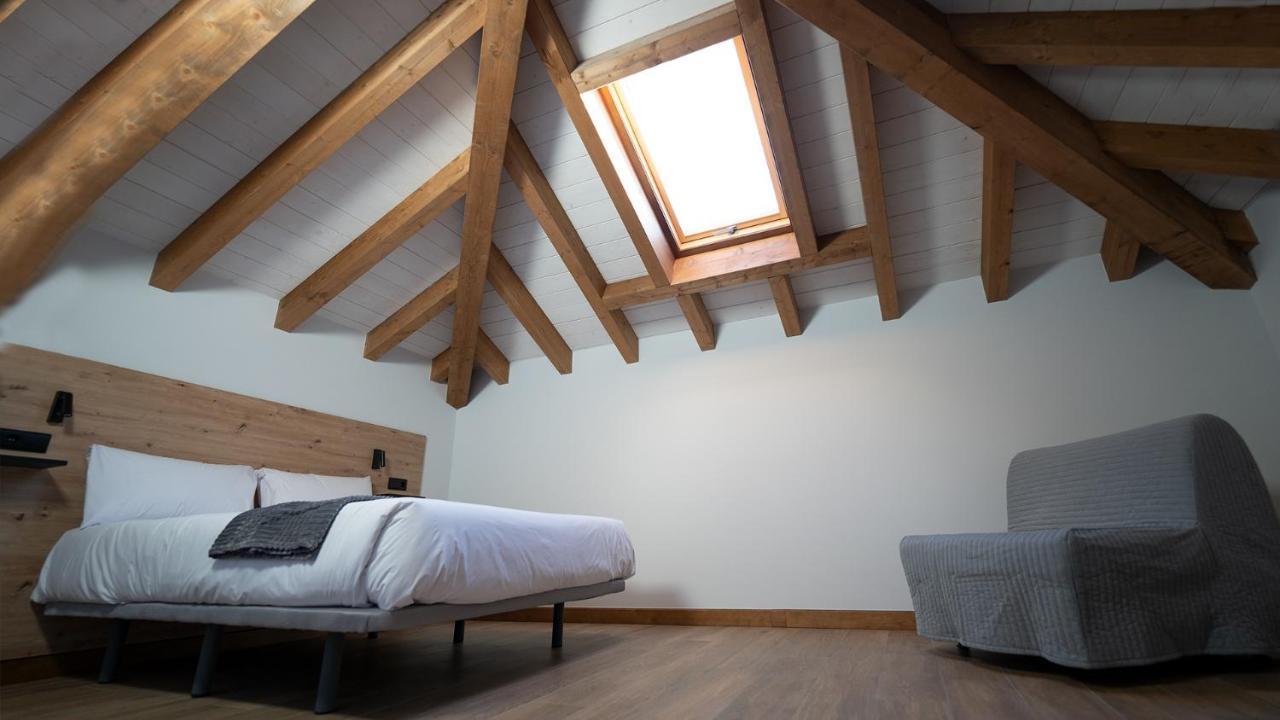 Apartamentos Puerta De Occidente Cornellana Dış mekan fotoğraf