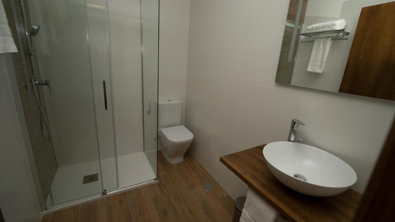 Apartamentos Puerta De Occidente Cornellana Dış mekan fotoğraf